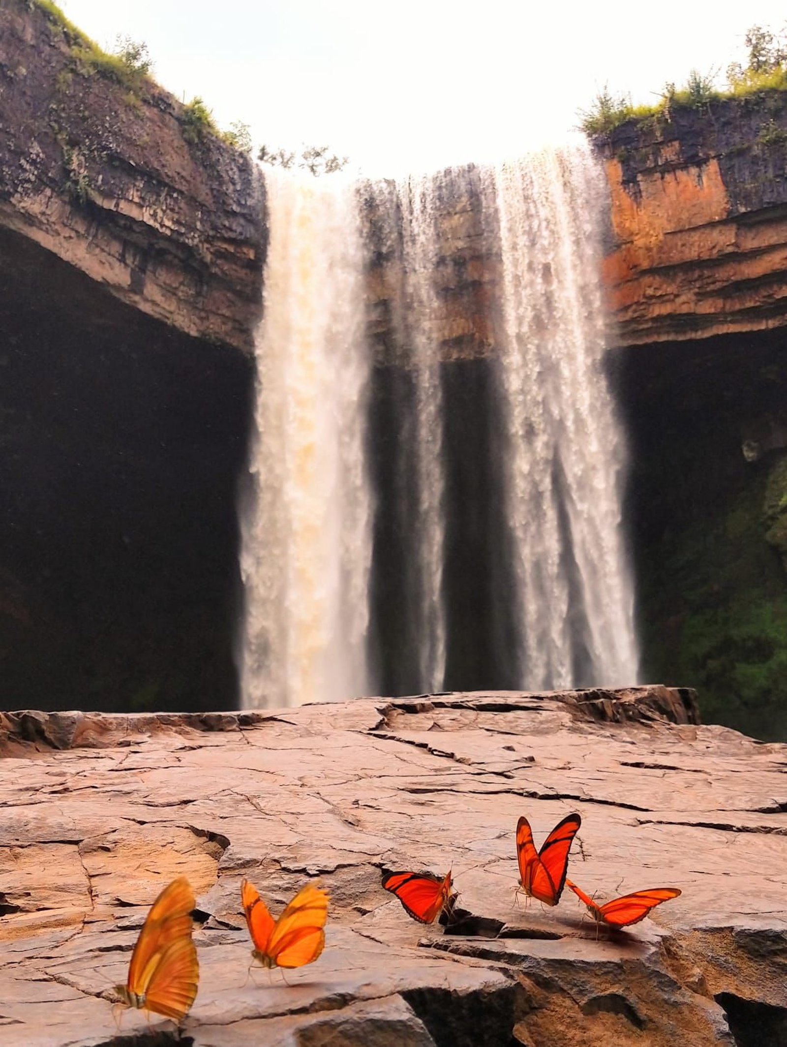 Rope Jump na Cachoeira do Esmeril
